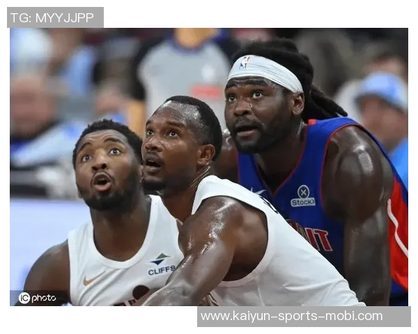 活塞首节末段遭遇得分荒骑士趁机打出11-0反击高潮 活塞首节末段遭遇得分荒骑士趁机打出11-0反击高潮