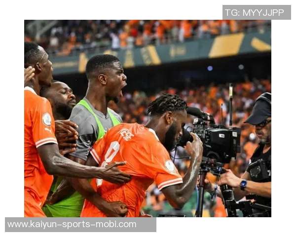 姆巴佩兄弟齐聚非洲杯现场助威喀麦隆对决科特迪瓦精彩对抗